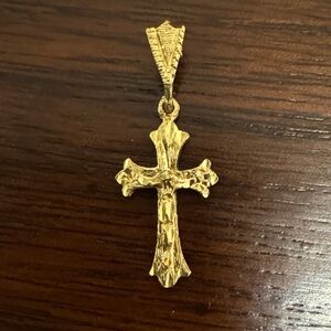 Elegant 14k Yellow Gold Crucifix Cross Pendant